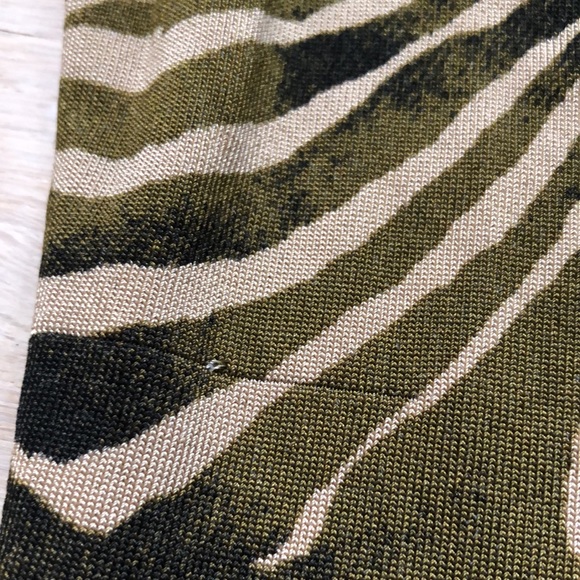 Animal print 3/4 sleeve sweater/top by Jones New York, S - Picture 8 of 12